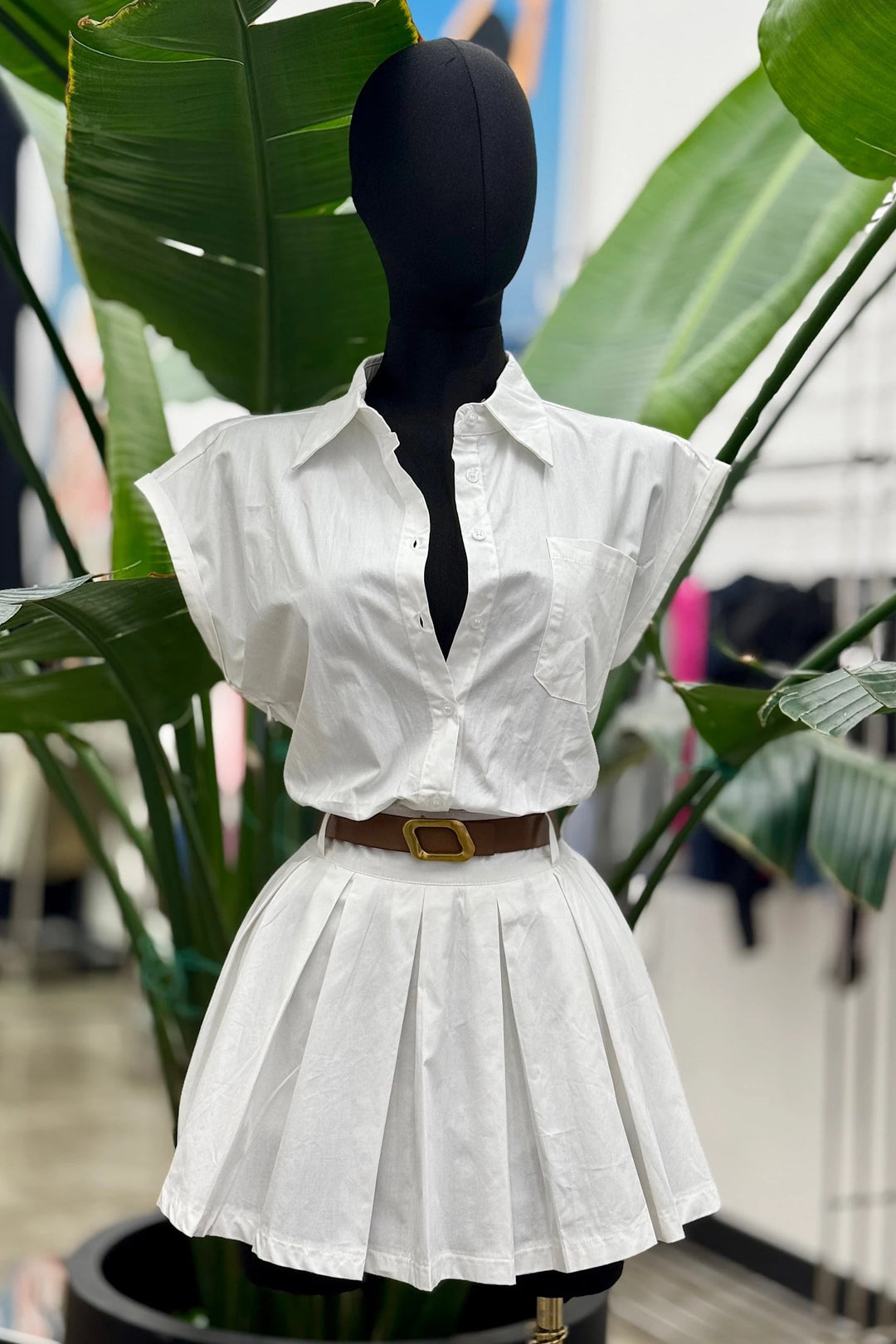 White Pleated Skirt & Button-Up Shirt Set with Belt - DR2390