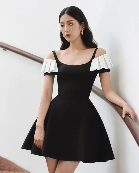 Women's Two-tone Elegant Black & White Off-Shoulder Pleated  Mini Dress - DR 2412